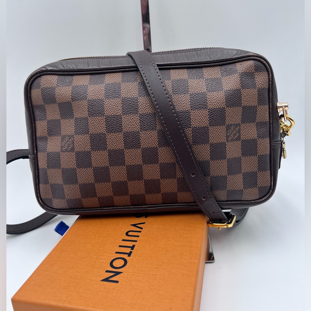 ❤️Louis Vuitton Cosmetics Pouch: Crossbody Bag❤️